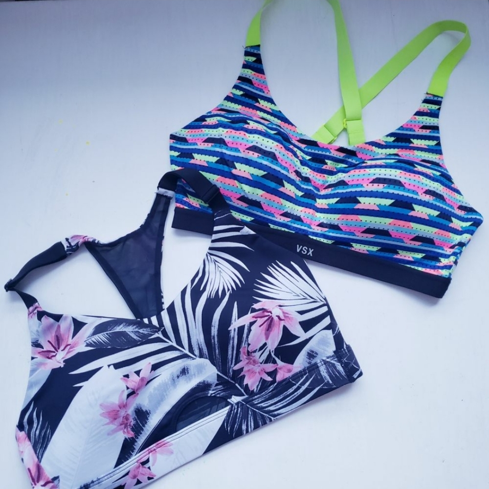 VICTORIA'S SECRET  Bundle Sports Bras -  M